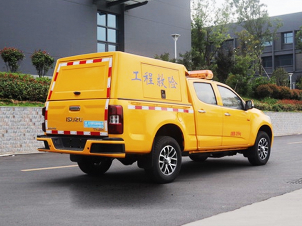 五十鈴皮卡救險(xiǎn)車(chē)