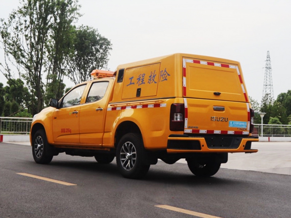 五十鈴皮卡救險(xiǎn)車(chē)